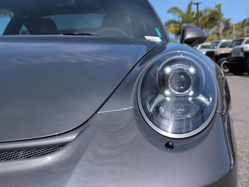 Used 2018 Porsche 911 GT3 image 10