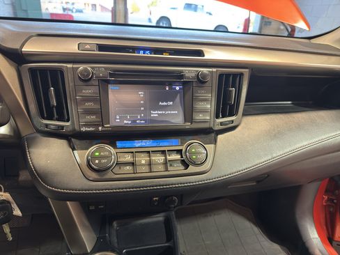 Used 2015 Toyota RAV4 XLE w/ Outdoor Package AWD/4WD image 22
