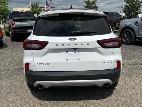 Certified 2024 Ford Escape Active w/ Tech Pack #2 AWD/4WD image 4