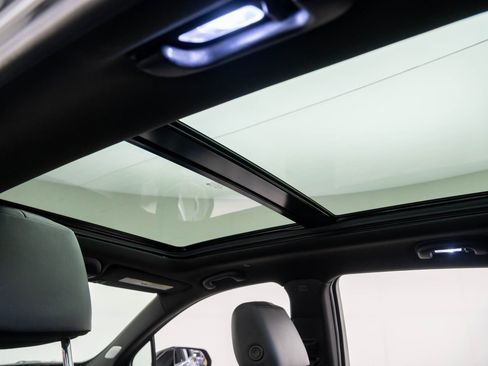 Used 2022 Cadillac XT5 Premium Luxury image 13