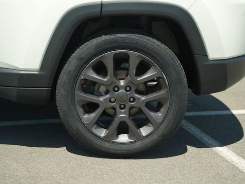 Used 2021 Jeep Compass Latitude AWD/4WD image 41