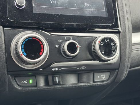 Used 2018 Honda Fit EX image 7