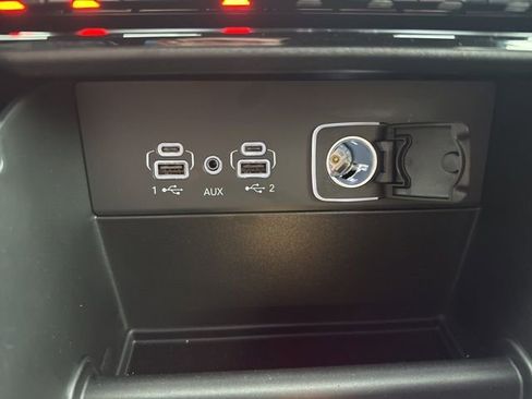 New 2025 Jeep Grand Cherokee Limited image 23