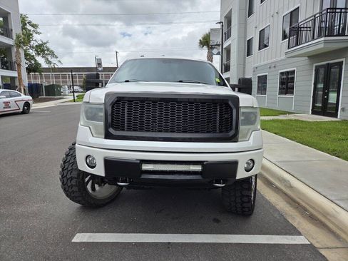 Used 2013 Ford F150 Platinum image 2