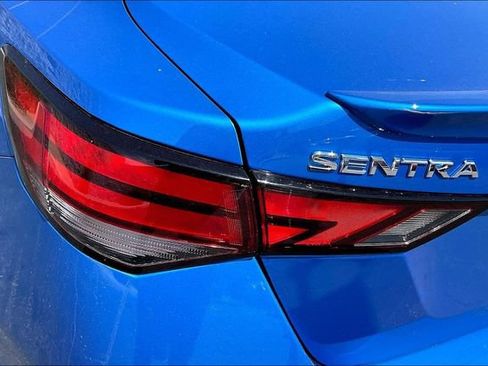 Certified 2025 Nissan Sentra SR w/ SR Premium Package FWD image 27