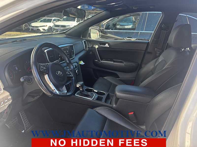 Used 2020 Kia Sportage S w/ S Sunroof Package AWD/4WD image 2