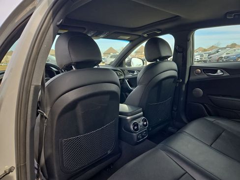 Used 2019 Kia Stinger GT1 image 16