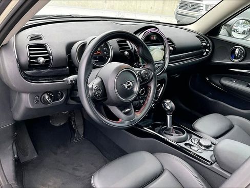 Used 2019 MINI Cooper Clubman S image 17