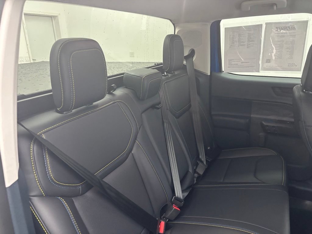 Used 2025 Ford Maverick Lobo AWD/4WD image 42