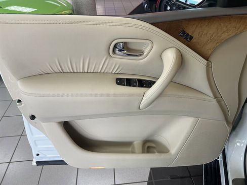 Used 2014 INFINITI QX80 2WD image 23