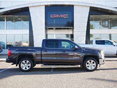 Used 2014 GMC Sierra 1500 SLE w/ SLE Value Package AWD/4WD image 2