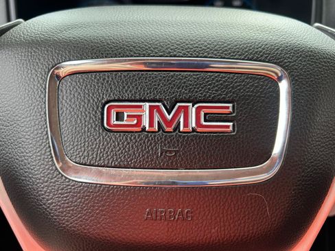 Used 2017 GMC Canyon SLT w/ Driver Alert Package AWD/4WD image 19