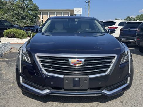 Used 2017 Cadillac CT6 Luxury AWD/4WD image 2