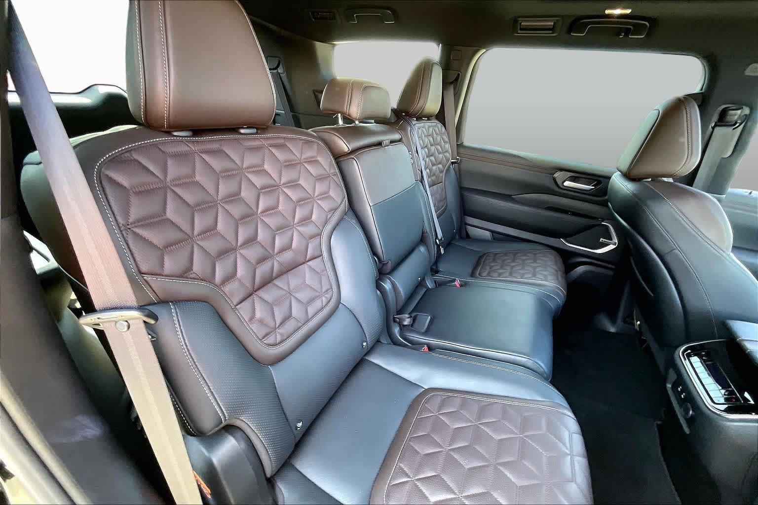 Used 2026 Nissan Armada Platinum RWD image 20