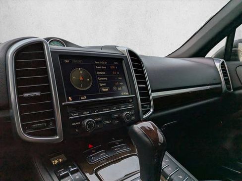 Used 2012 Porsche Cayenne image 13
