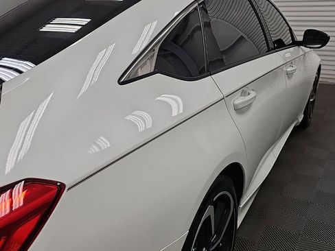 Used 2022 Honda Accord Sport image 9