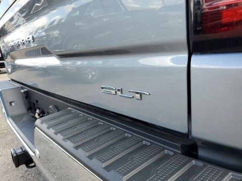 New 2026 GMC Sierra 1500 SLT w/ SLT Premium Plus Package AWD/4WD image 9