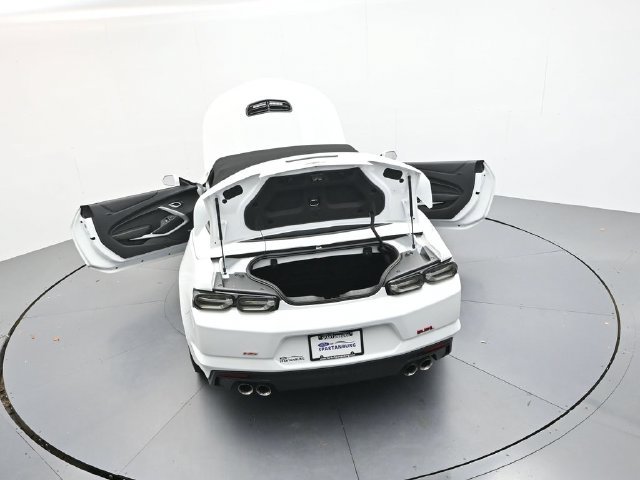 Used 2023 Chevrolet Camaro LT RWD image 47