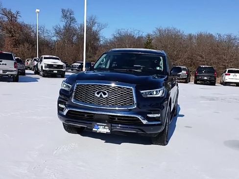 Used 2024 INFINITI QX80 Luxe AWD/4WD image 3