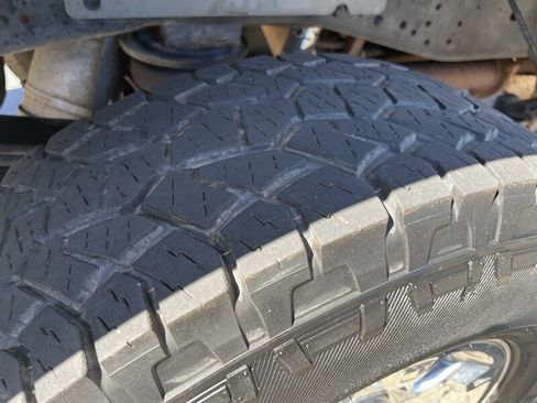 Used 2011 Ford F250 XLT w/ XLT Premium Pkg image 19