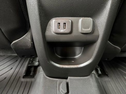 Used 2022 Chevrolet Colorado Z71 image 33