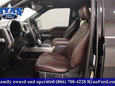 Used 2016 Ford F150 Platinum w/ Equipment Group 701A Luxury image 10