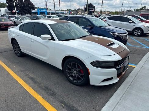 Used 2018 Dodge Charger GT AWD/4WD image 3