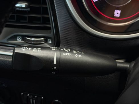 Used 2015 Dodge Challenger R/T Plus RWD image 27