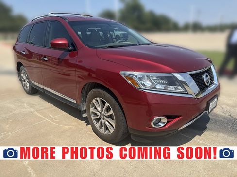 Used 2015 Nissan Pathfinder SL FWD image 1
