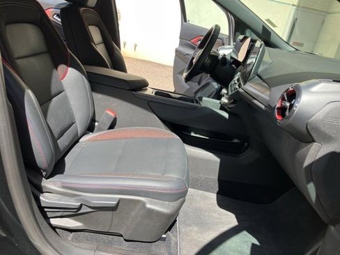 Used 2024 Chevrolet Equinox EV RS image 22