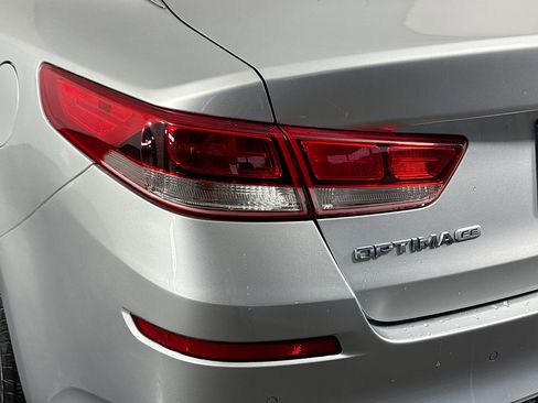 Used 2019 Kia Optima LX image 35