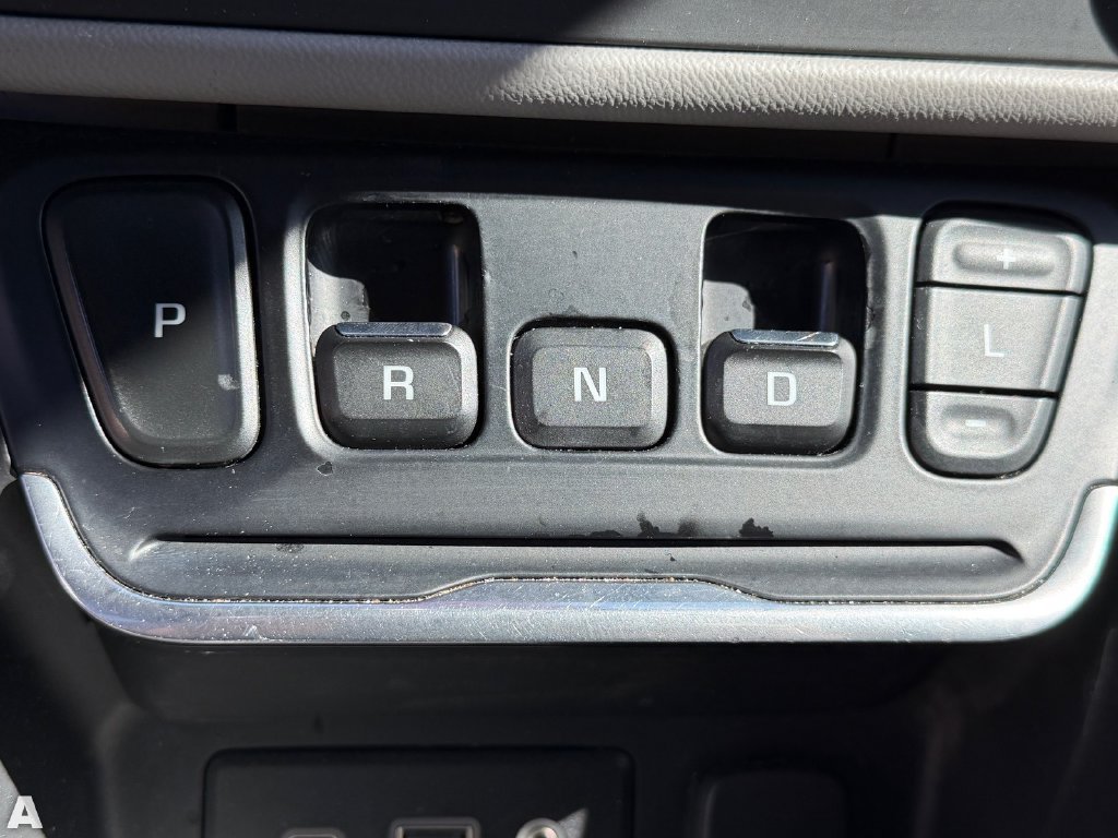 Used 2020 GMC Terrain SLE FWD image 11