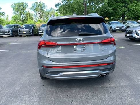 Used 2022 Hyundai Santa Fe SEL w/ Convenience Package AWD/4WD image 4