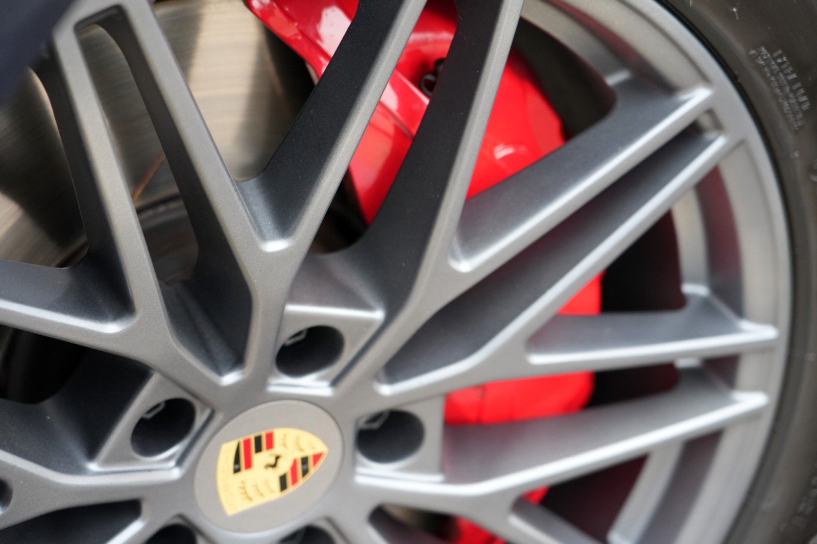 Used 2024 Porsche Cayenne Turbo AWD/4WD image 62