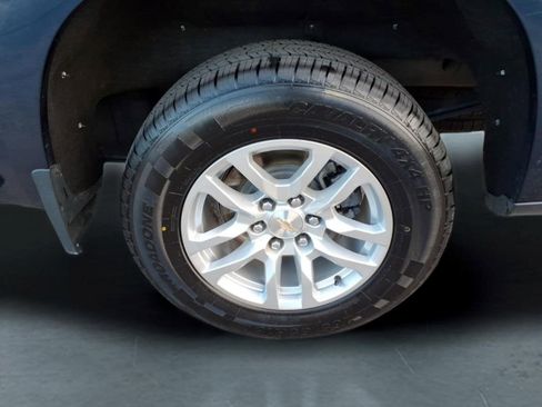 Used 2021 Chevrolet Silverado 1500 LT AWD/4WD image 14