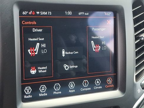 Used 2021 Jeep Cherokee Latitude Lux w/ Comfort/Convenience Group AWD/4WD image 23