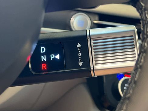 New 2025 Hyundai Tucson Limited image 22