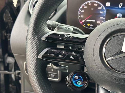 Certified 2025 Mercedes-Benz GLA 35 AMG GLA 35 AMG image 28