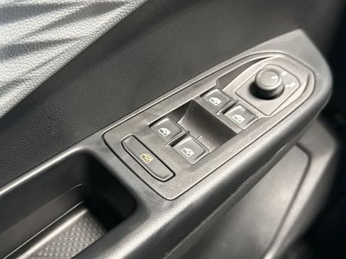 Certified 2024 Volkswagen Taos S FWD image 21