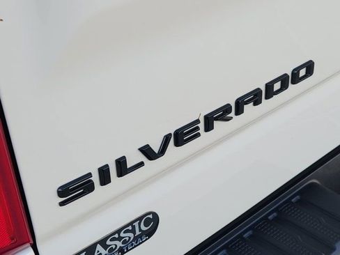 Used 2026 Chevrolet Silverado 1500 Custom w/ Turbomax Blackout Package image 9