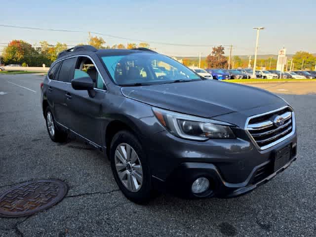 Used 2019 Subaru Outback 2.5i Premium AWD/4WD image 3