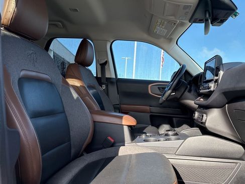 Used 2021 Ford Bronco Sport Outer Banks image 5