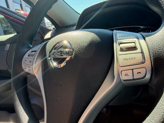 Used 2016 Nissan Rogue SV w/ SV Moonroof Package AWD/4WD image 8