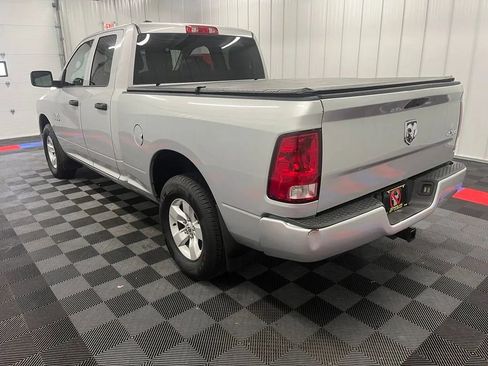 Used 2018 RAM 1500 Express AWD/4WD image 4