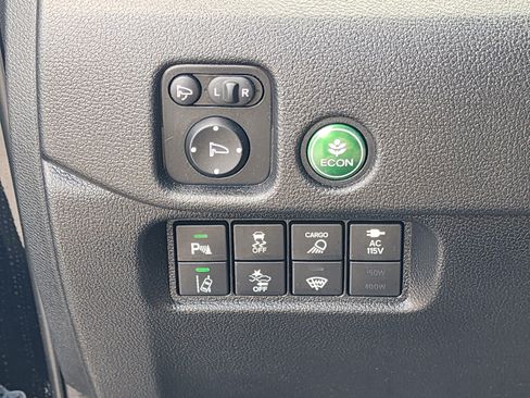 Certified 2025 Honda Ridgeline Black Edition image 27