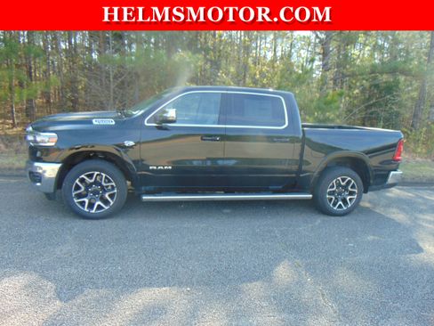 New 2026 RAM 1500 Laramie AWD/4WD image 5