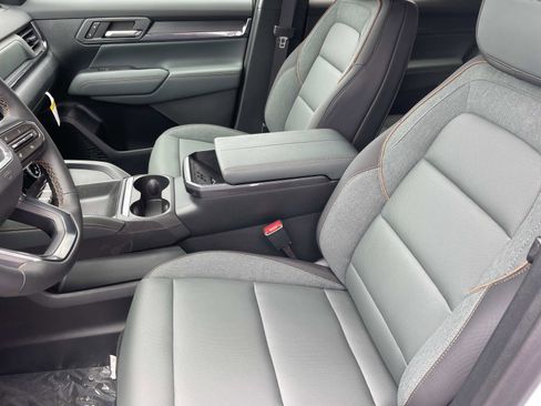 New 2026 GMC Terrain AT4 AWD/4WD image 21