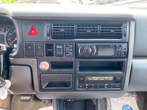 Used 2000 Volkswagen Eurovan MV FWD image 15