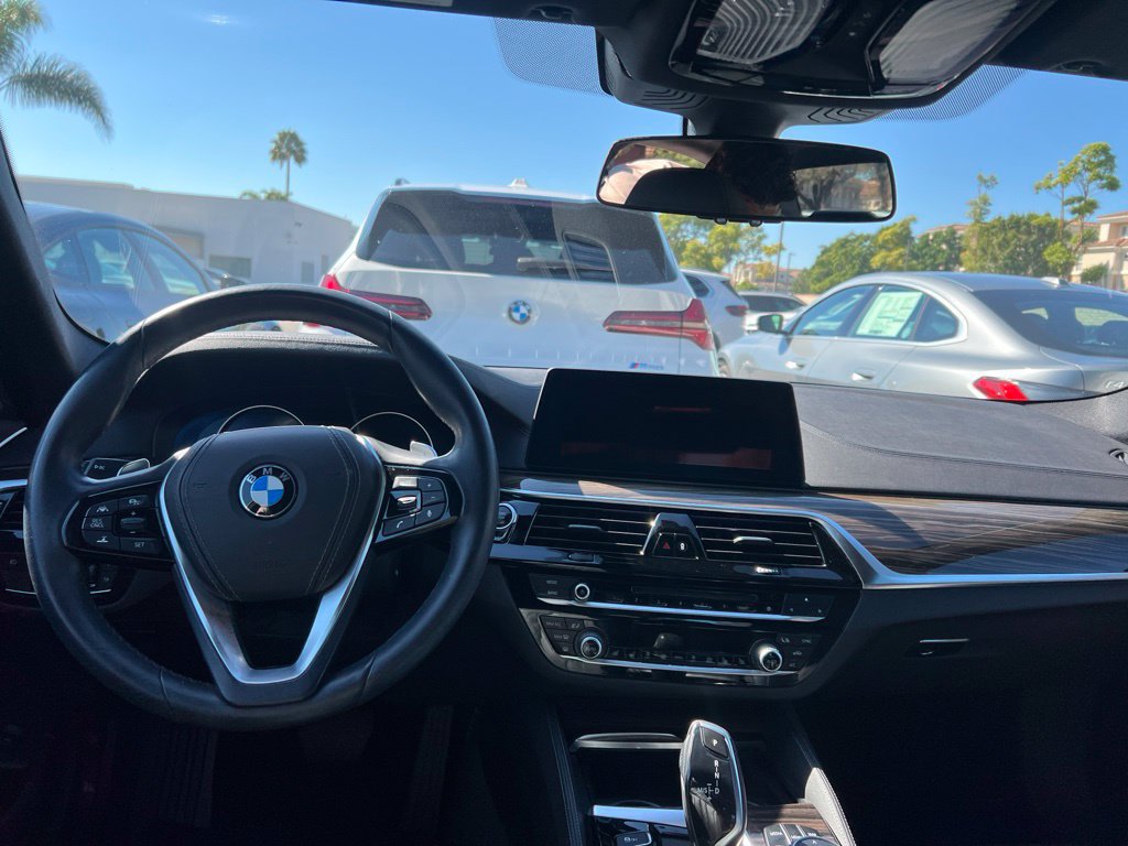 Used 2018 BMW 540i RWD image 12
