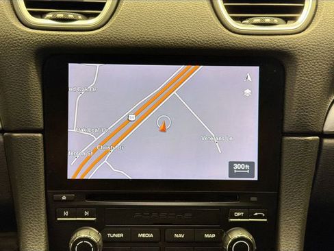 Used 2018 Porsche 718 Cayman Base image 11